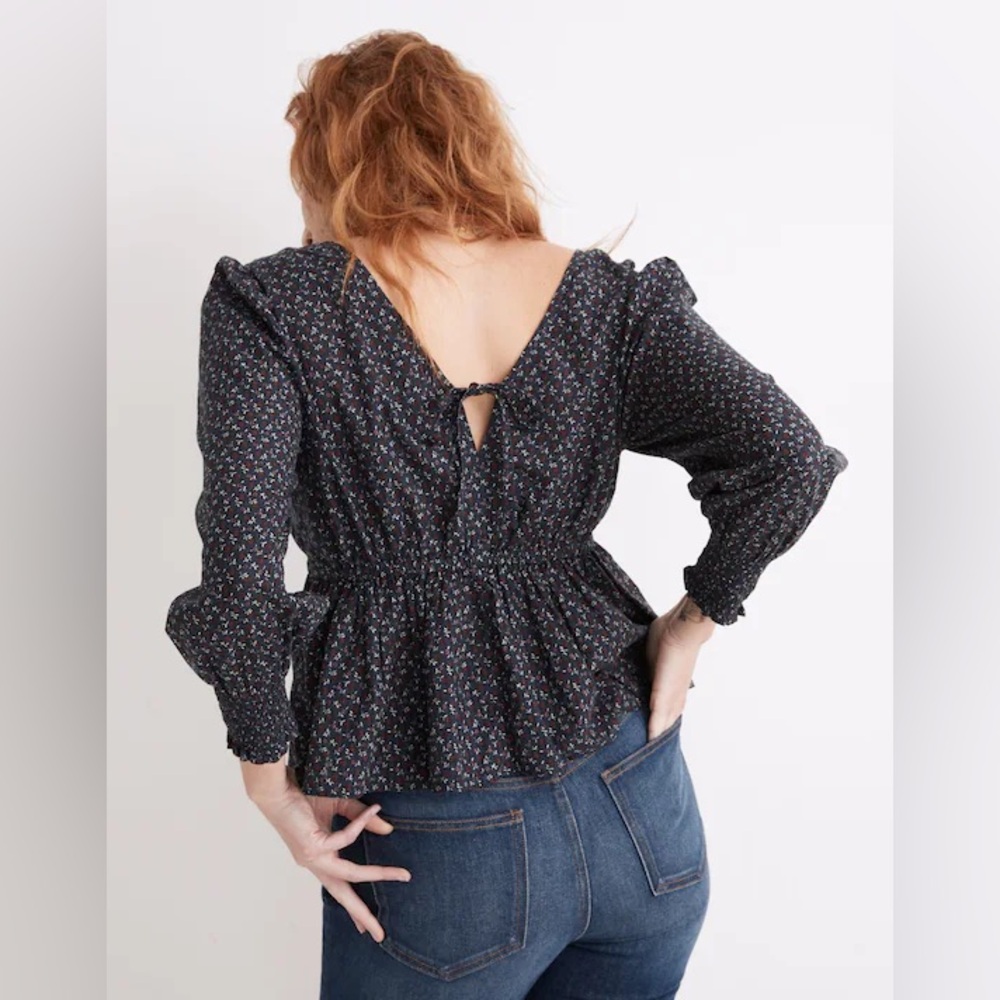 NWT Madewell Tie-Back Peplum Top in Campden Daisies - Medium - Deep Indigo Blue - Picture 2 of 9